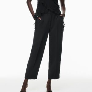 Aritzia Carrot pant
